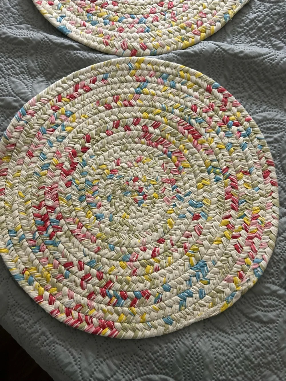The Pioneer Woman Sweet Rose Braided Placemat .. Set Of Four.